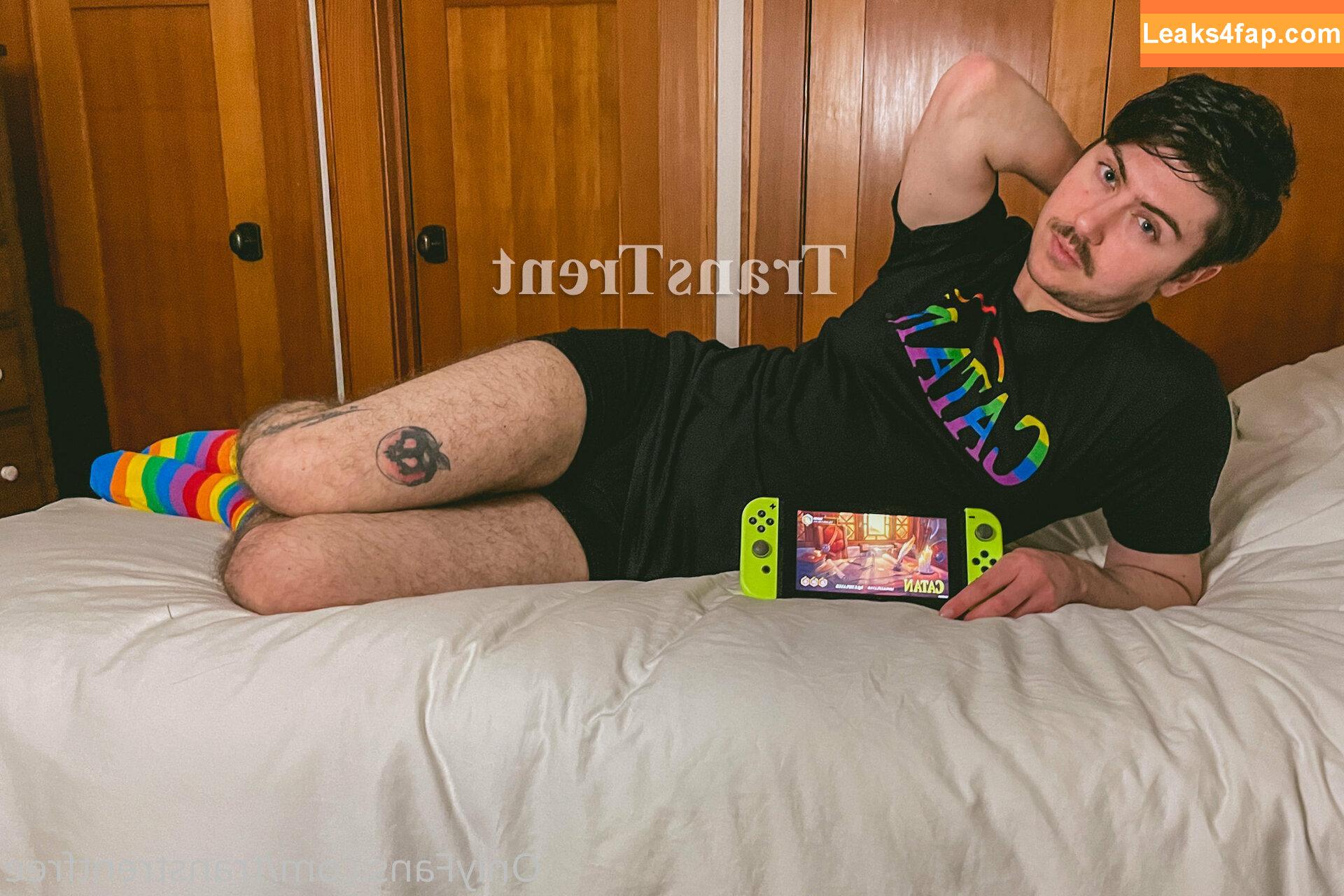 transtrentfree / toesaintfree leaked photo photo #0226