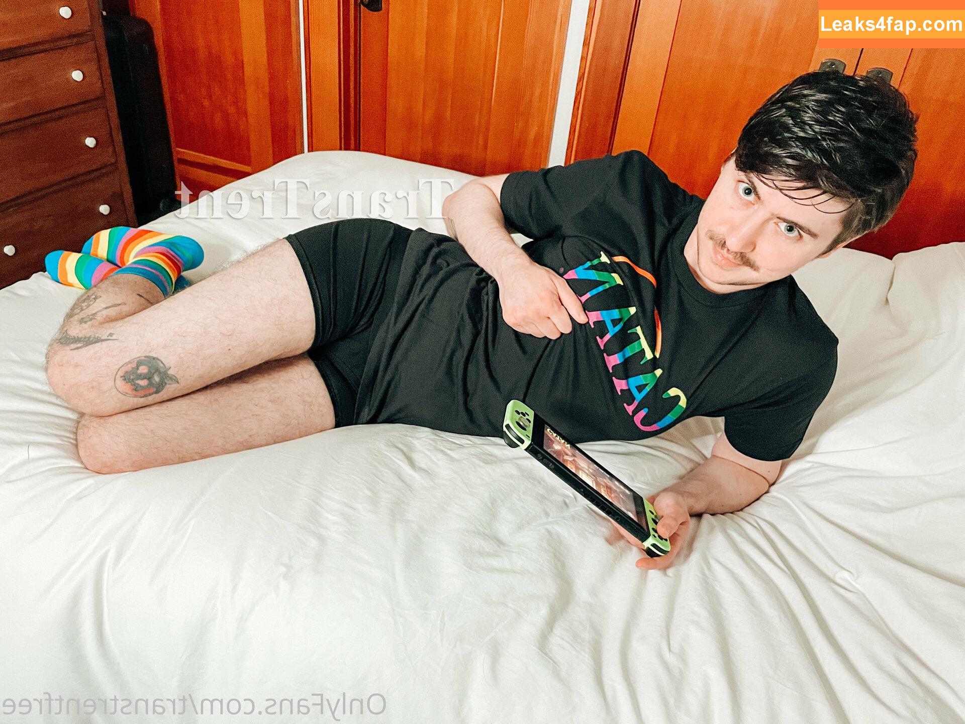 transtrentfree / toesaintfree leaked photo photo #0239