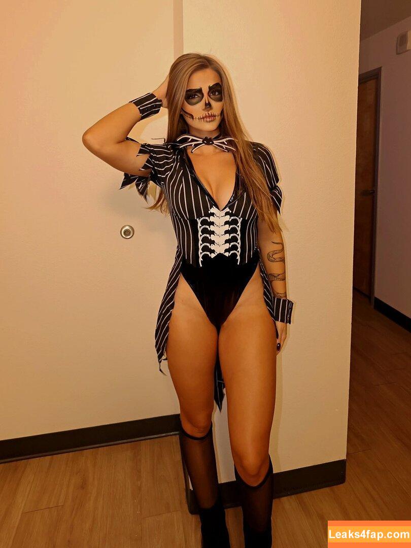 Treasure Rinaldi / trea.surree leaked photo photo #0043