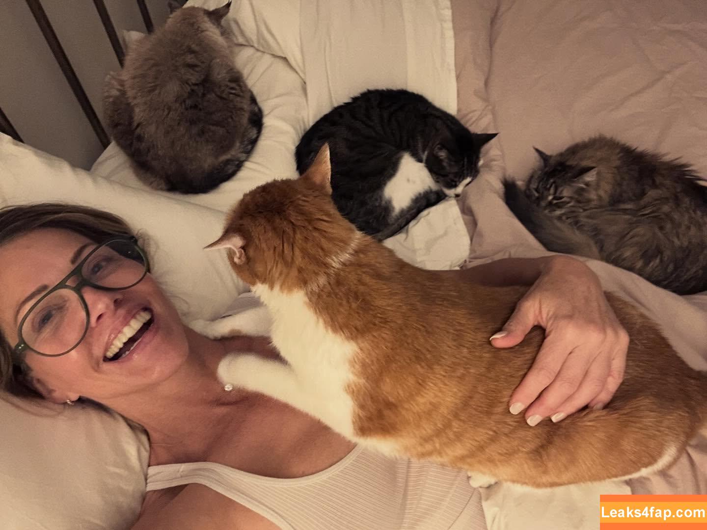 Tricia Helfer / Cylon / officialtriciahelfer / triciahelfer / trutriciahelfer leaked photo photo #0347