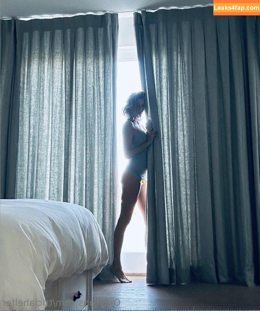 Tricia Helfer / Cylon / https: / officialtriciahelfer / triciahelfer слитое фото фото #0366