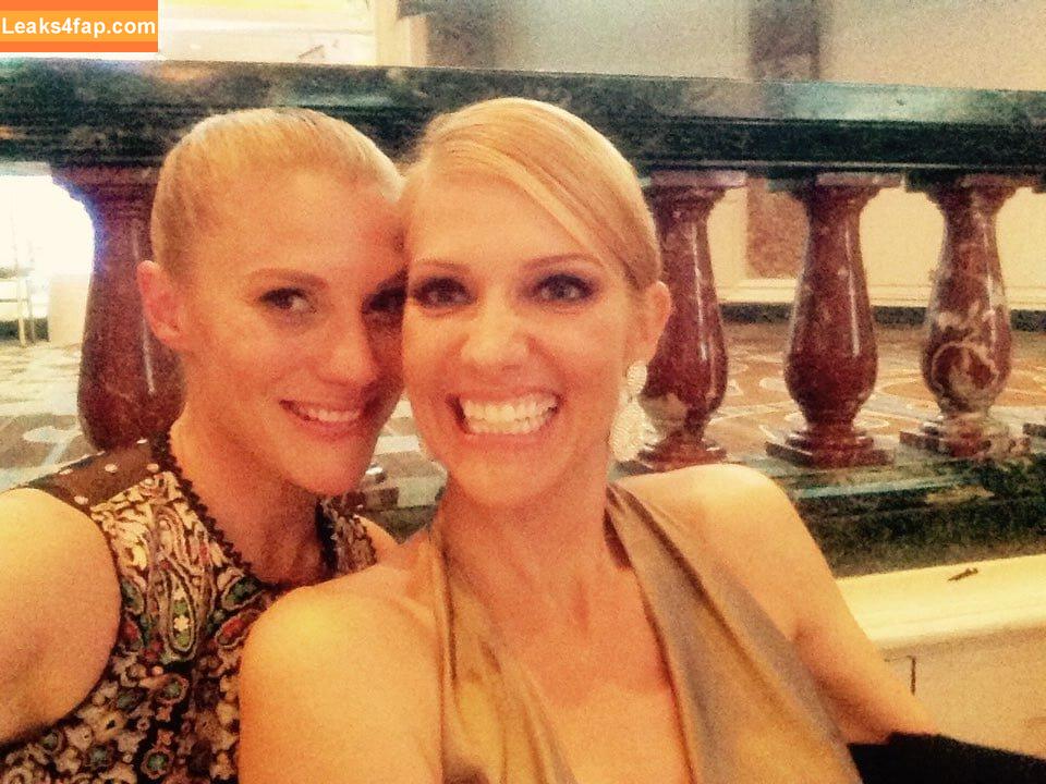Tricia Helfer / Cylon / https: / officialtriciahelfer / triciahelfer leaked photo photo #0443