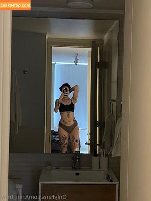 trini_triny photo #0017