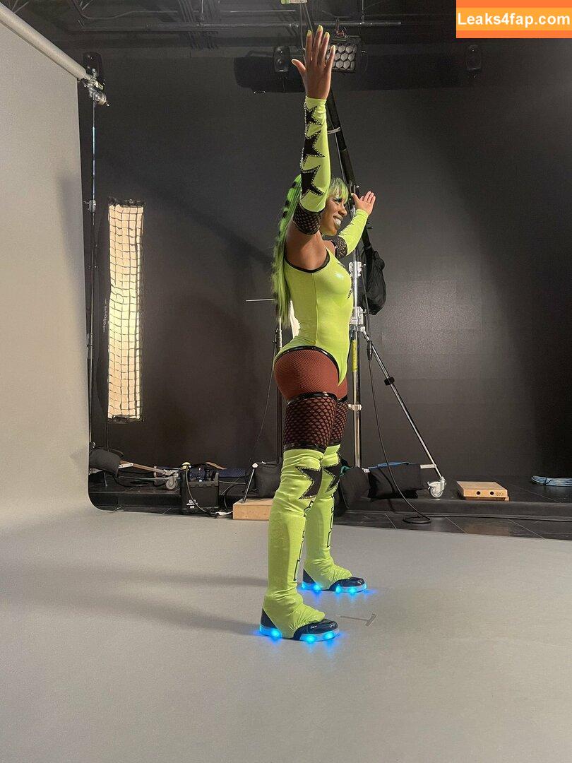 Trinity Fatu / trinity_fatu leaked photo photo #0039