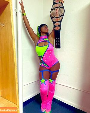 Trinity Fatu photo #0032