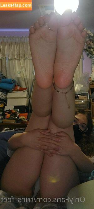 trins_feet photo #0047