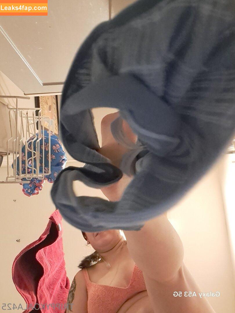 trippykoala425 /  leaked photo photo #0033