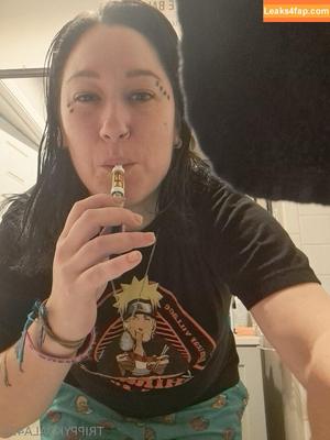trippykoala425 photo #0068