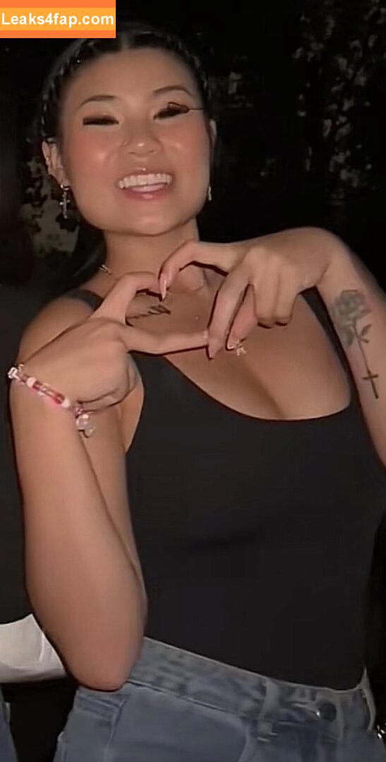 Trish Nguyen / trishhnguyen leaked photo photo #0001