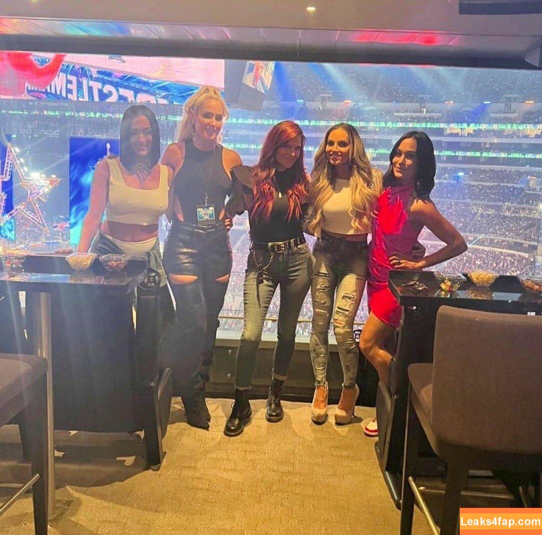 Trish Stratus / trishstratuscom leaked photo photo #0002