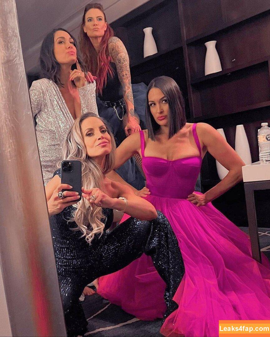 Trish Stratus / trishstratuscom leaked photo photo #0006