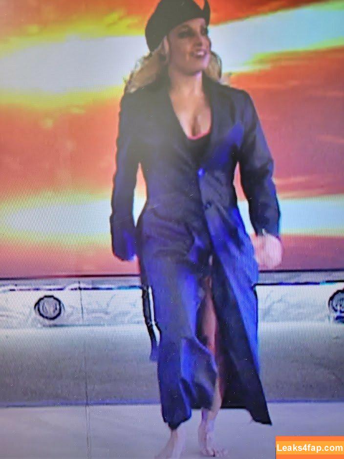 Trish Stratus / trishstratuscom leaked photo photo #0020