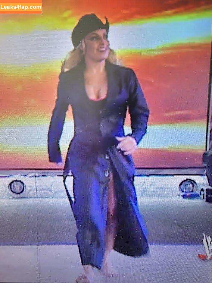 Trish Stratus / trishstratuscom leaked photo photo #0022