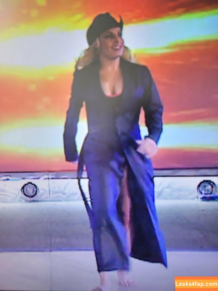 Trish Stratus / trishstratuscom leaked photo photo #0025