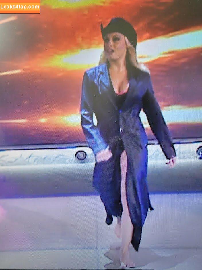 Trish Stratus / trishstratuscom leaked photo photo #0033