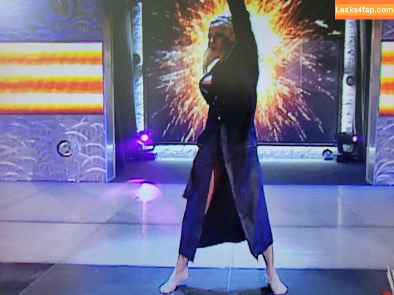 Trish Stratus / trishstratuscom leaked photo photo #0039