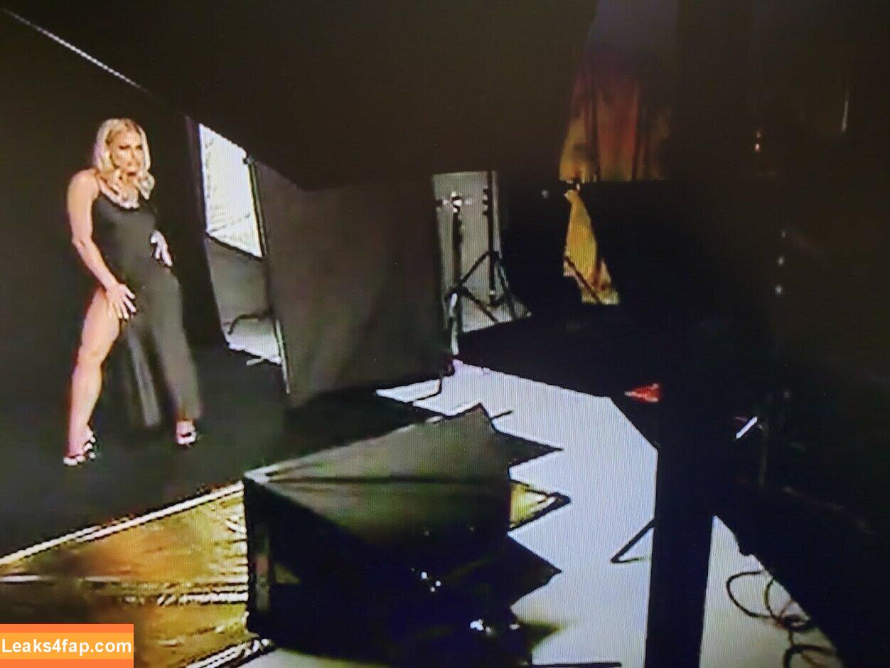 Trish Stratus / trishstratuscom leaked photo photo #0059