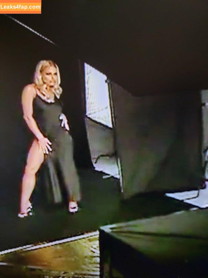 Trish Stratus / trishstratuscom leaked photo photo #0060