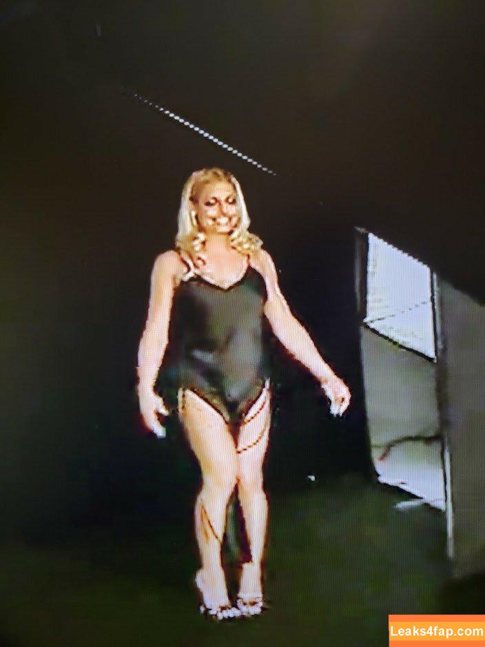 Trish Stratus / trishstratuscom leaked photo photo #0084