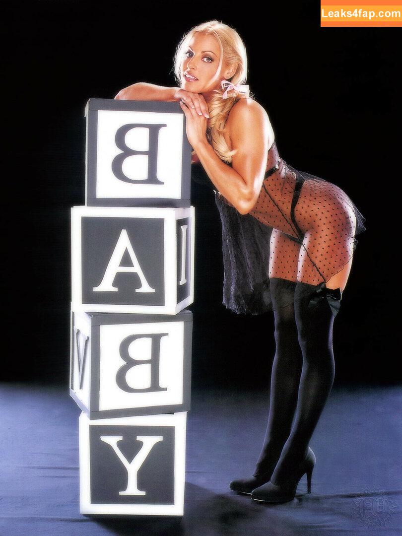 Trish Stratus / trishstratuscom leaked photo photo #0095