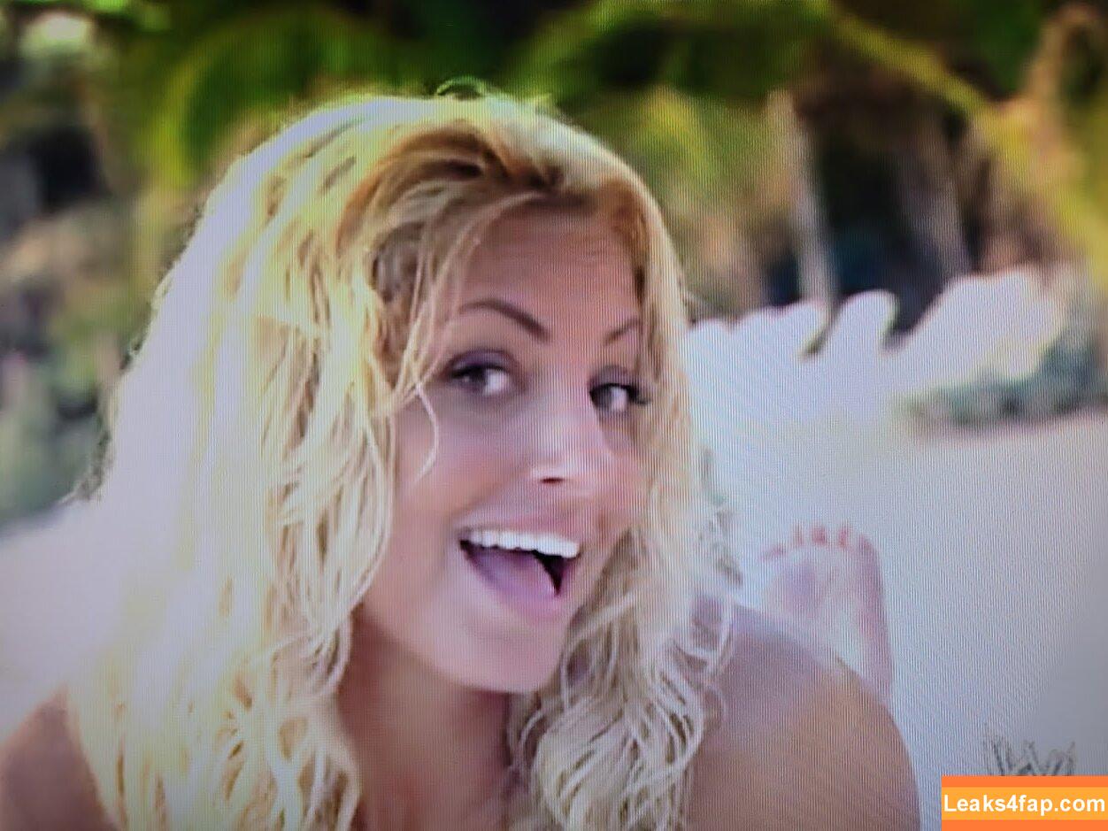 Trish Stratus / trishstratuscom leaked photo photo #0103