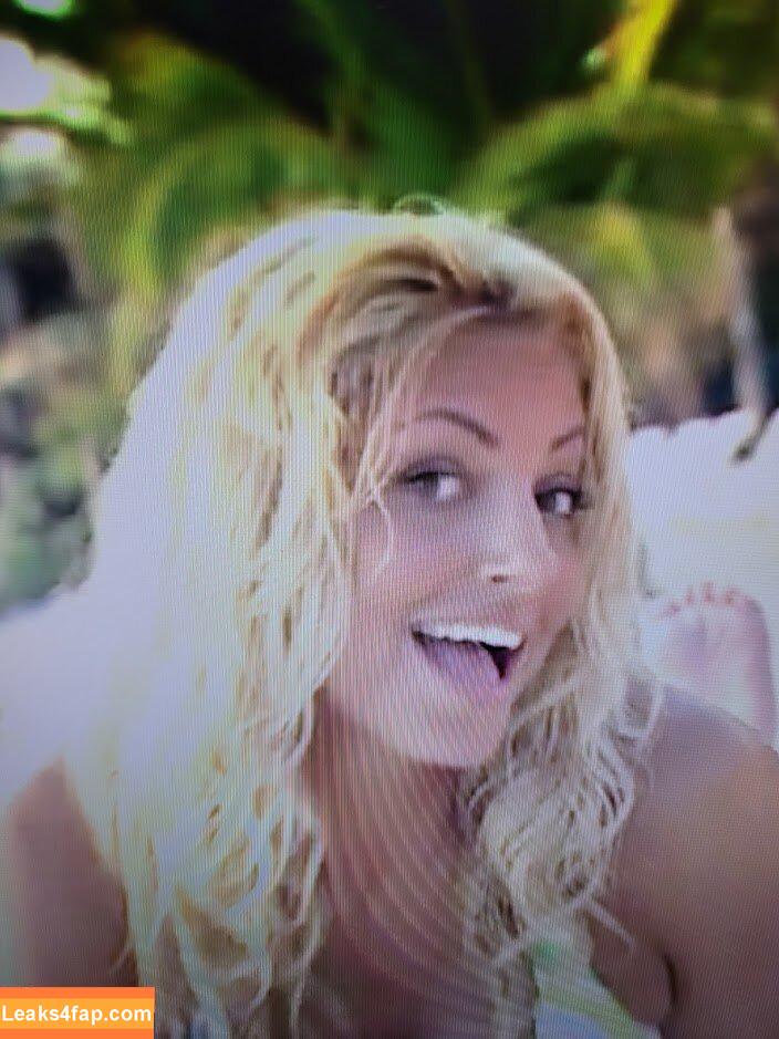 Trish Stratus / trishstratuscom leaked photo photo #0104