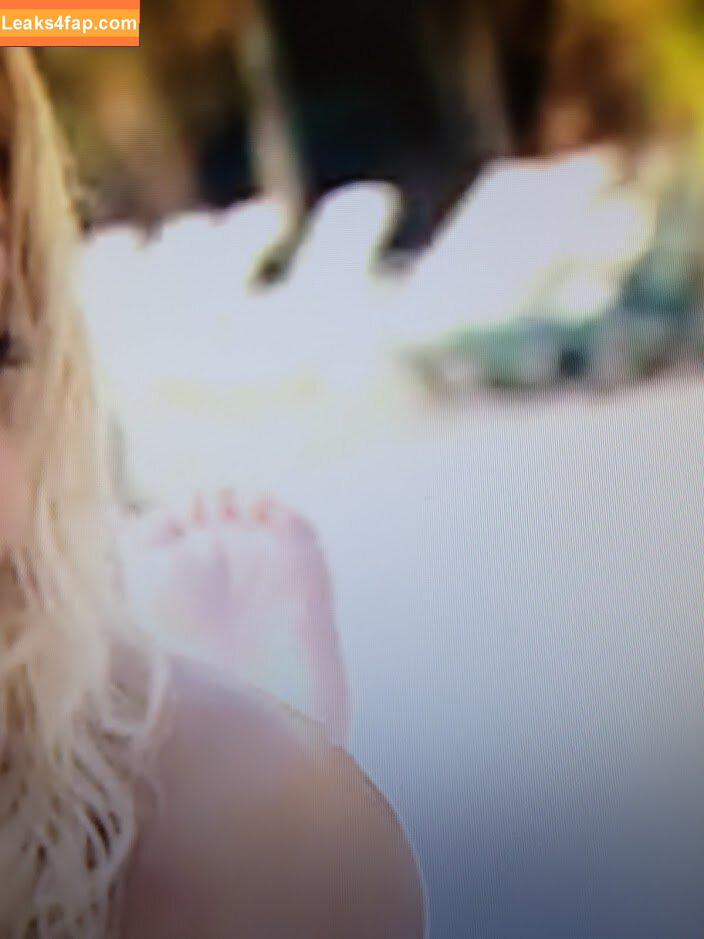 Trish Stratus / trishstratuscom leaked photo photo #0108