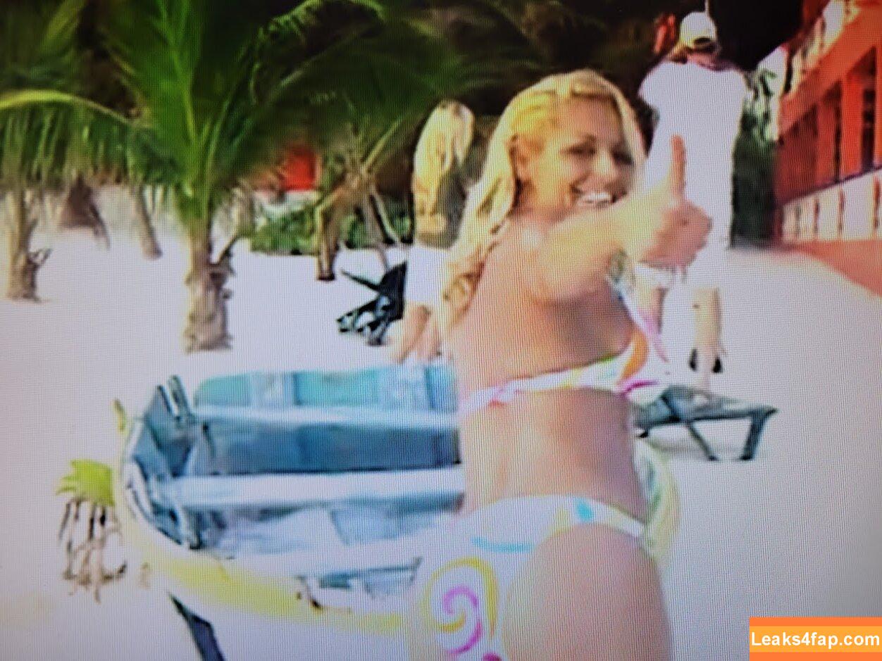 Trish Stratus / trishstratuscom слитое фото фото #0113