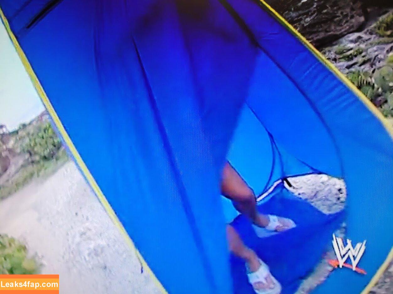 Trish Stratus / trishstratuscom leaked photo photo #0166