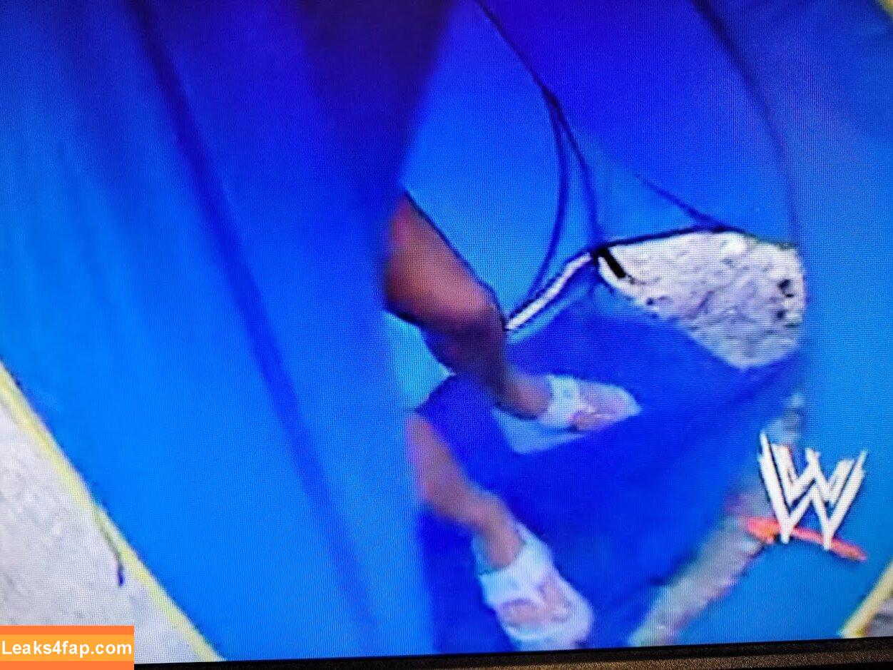 Trish Stratus / trishstratuscom leaked photo photo #0167