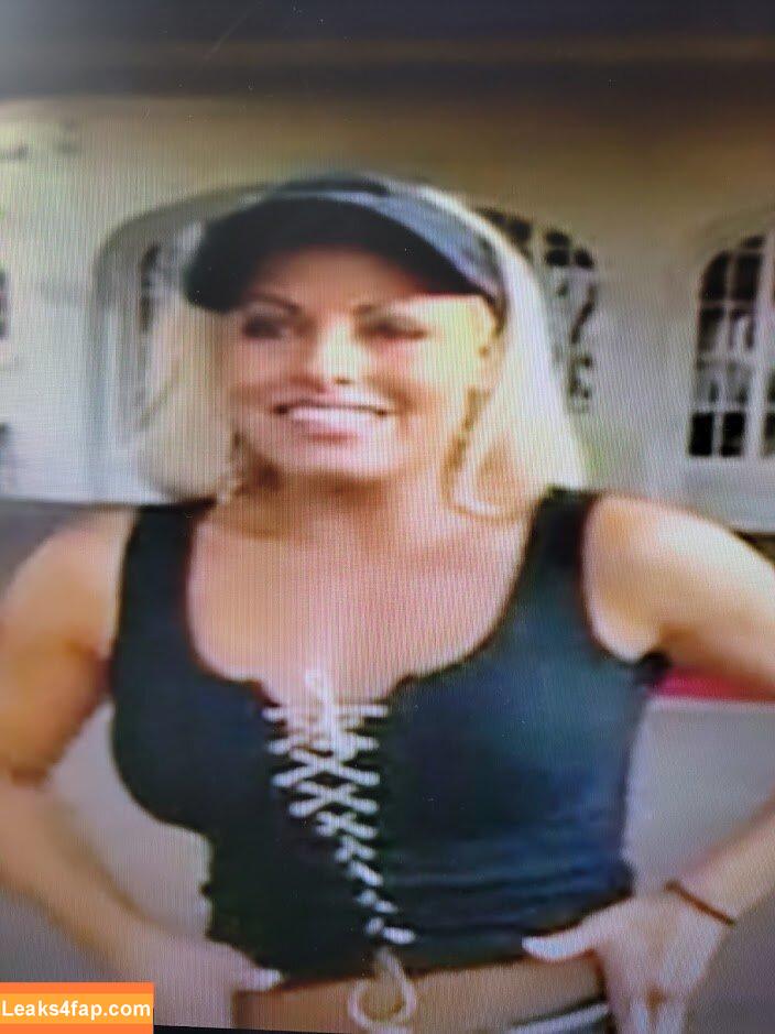Trish Stratus / trishstratuscom leaked photo photo #0181