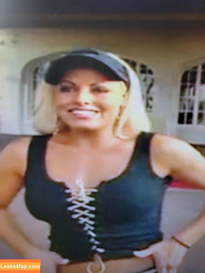 Trish Stratus / trishstratuscom leaked photo photo #0182