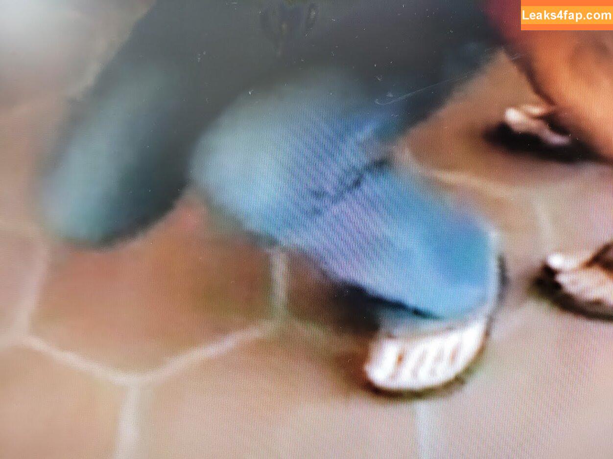 Trish Stratus / trishstratuscom leaked photo photo #0188