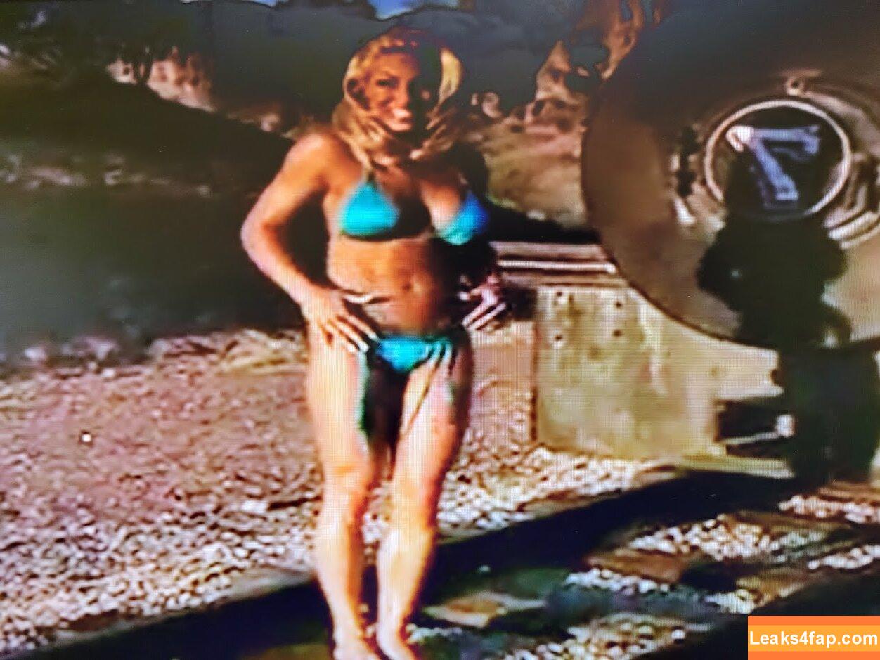 Trish Stratus / trishstratuscom leaked photo photo #0207