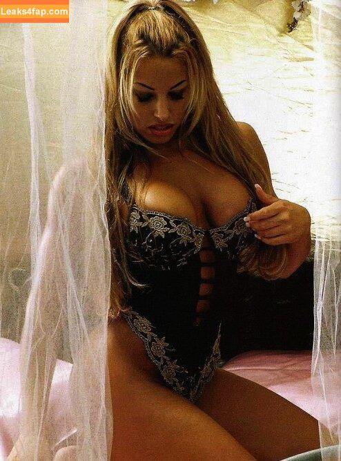 Trish Stratus / trishstratuscom leaked photo photo #0230