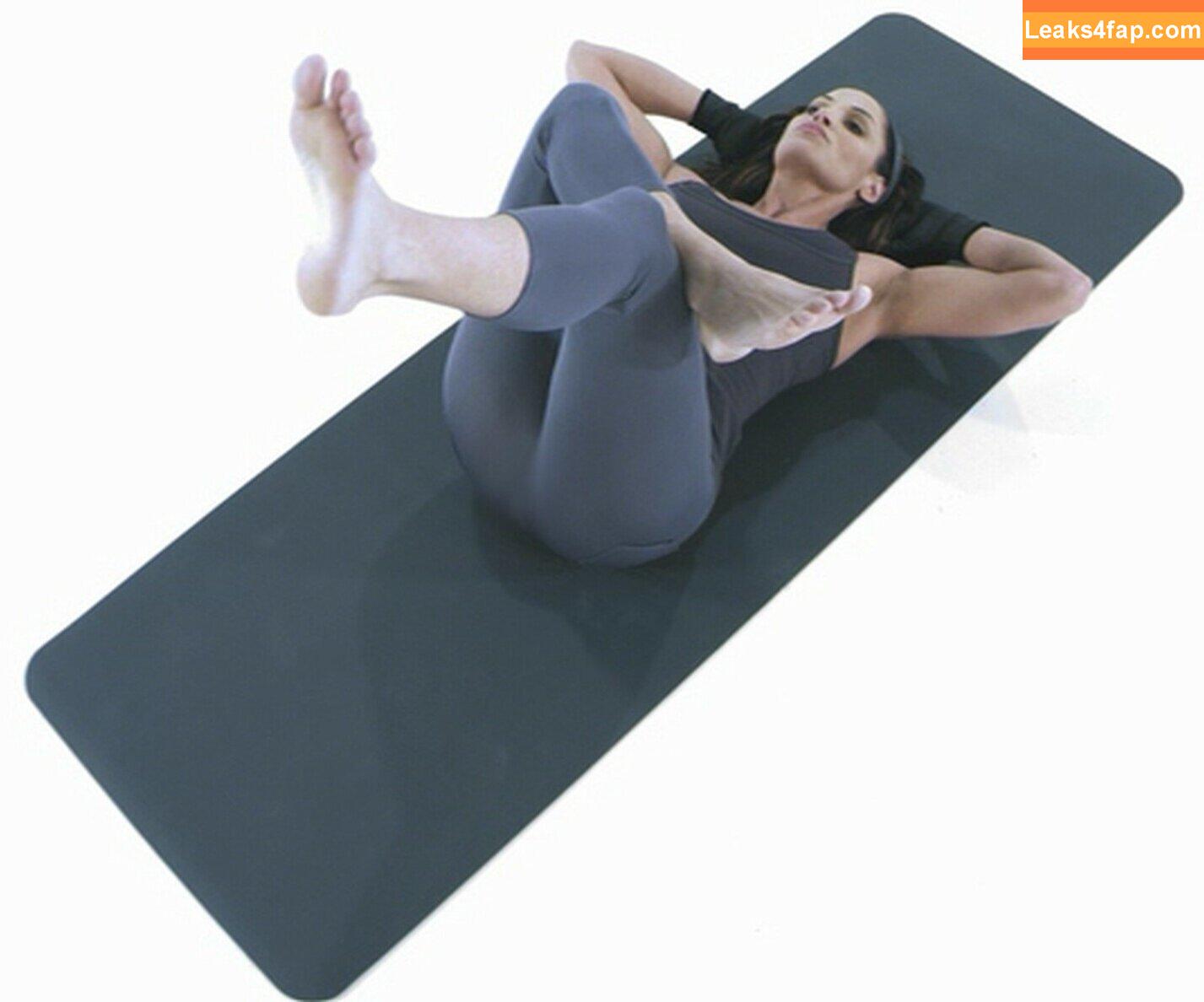 Trish Stratus / trishstratuscom слитое фото фото #0278