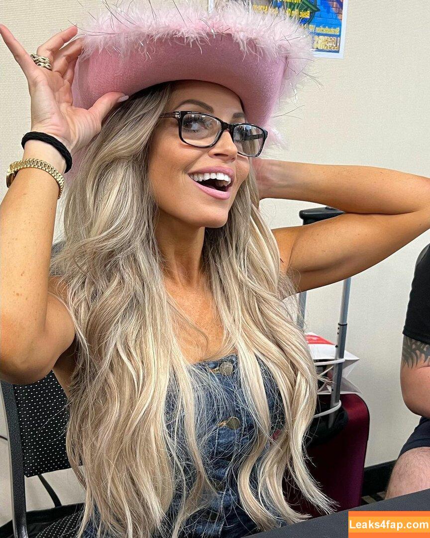 Trish Stratus / trishstratuscom leaked photo photo #0289
