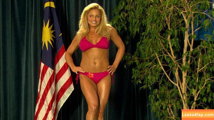 Trish Stratus / trishstratuscom leaked photo photo #0300