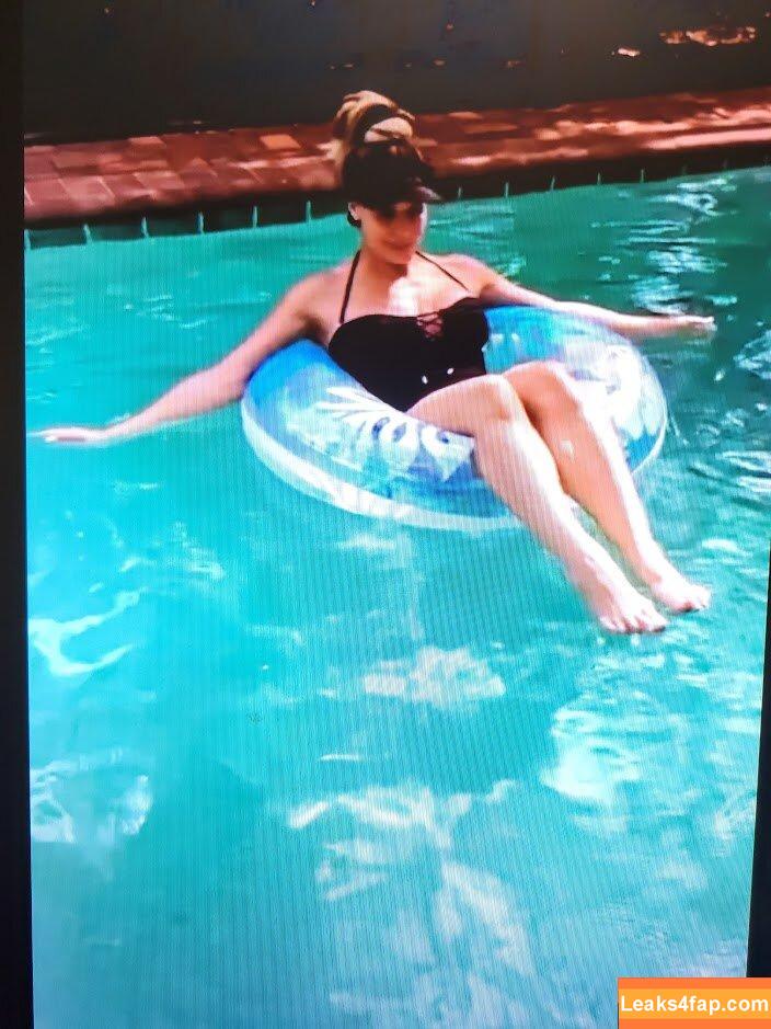 Trish Stratus / trishstratuscom leaked photo photo #0304