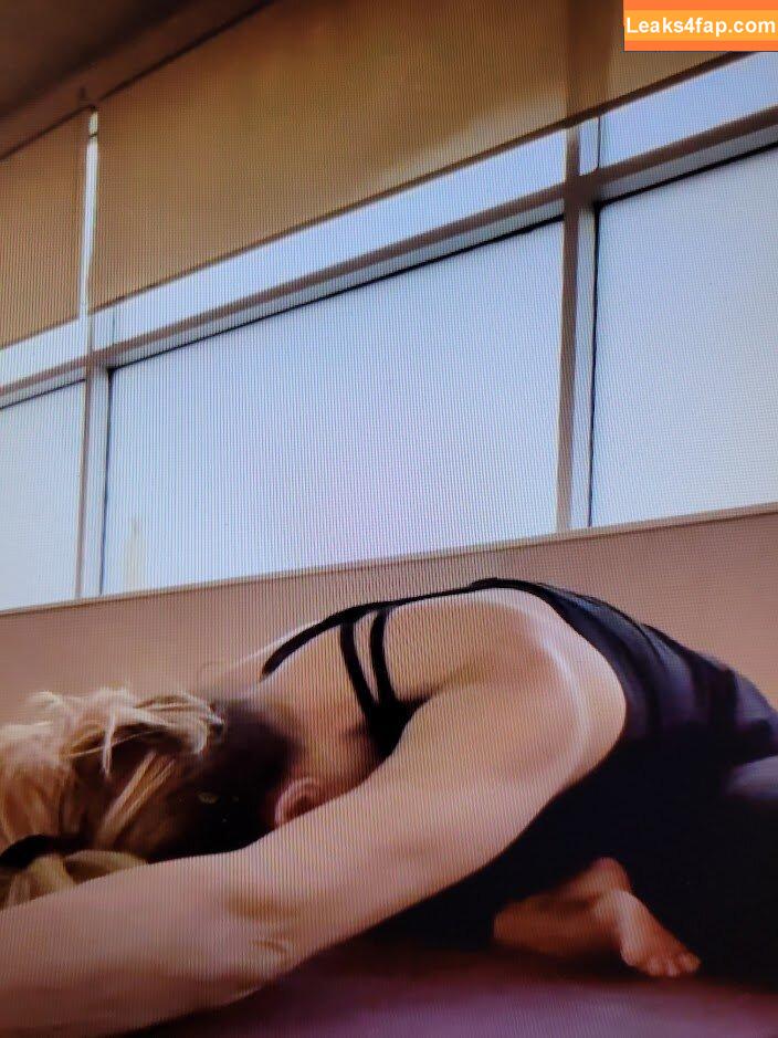 Trish Stratus / trishstratuscom leaked photo photo #0325