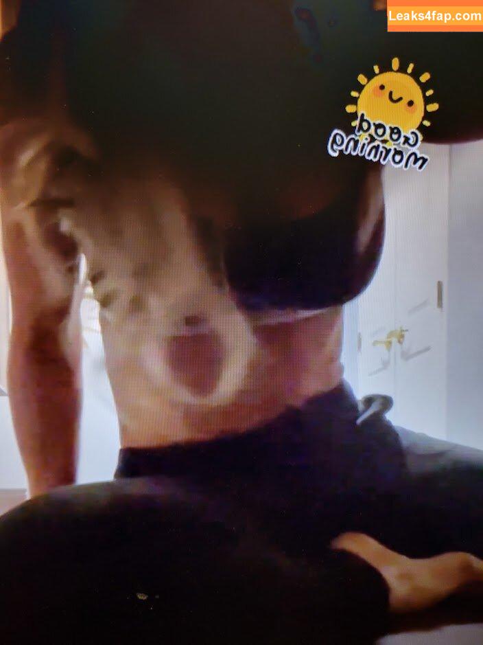 Trish Stratus / trishstratuscom leaked photo photo #0330