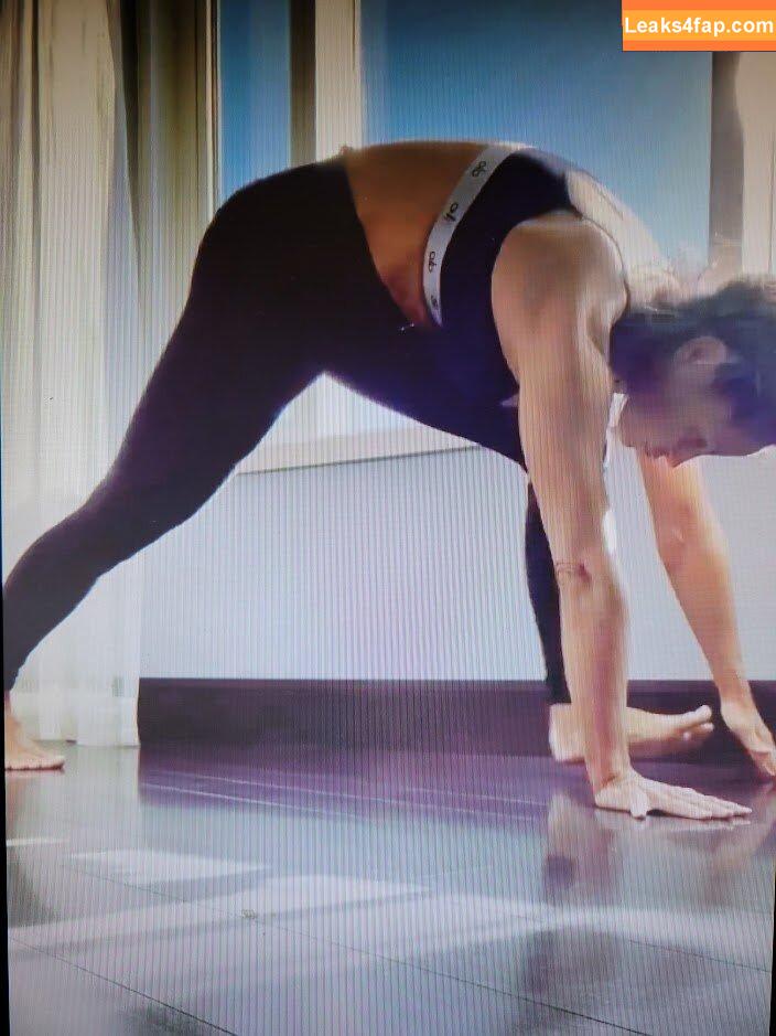 Trish Stratus / trishstratuscom leaked photo photo #0351