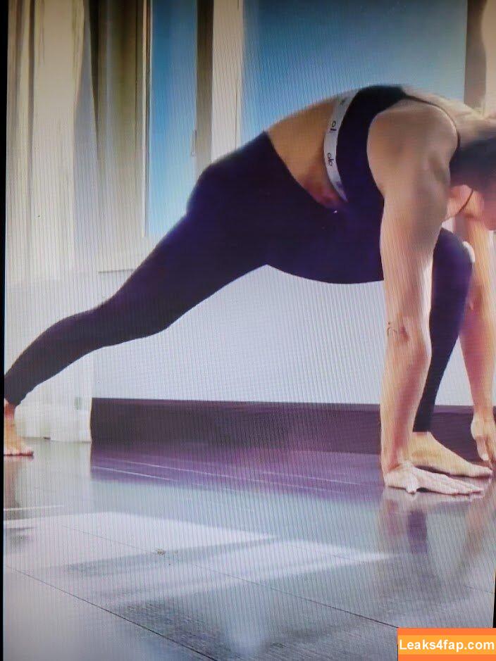 Trish Stratus / trishstratuscom leaked photo photo #0353