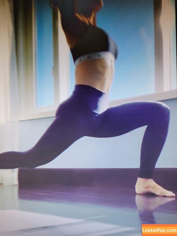 Trish Stratus / trishstratuscom leaked photo photo #0361