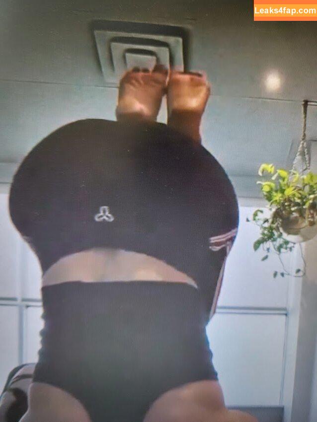 Trish Stratus / trishstratuscom leaked photo photo #0397