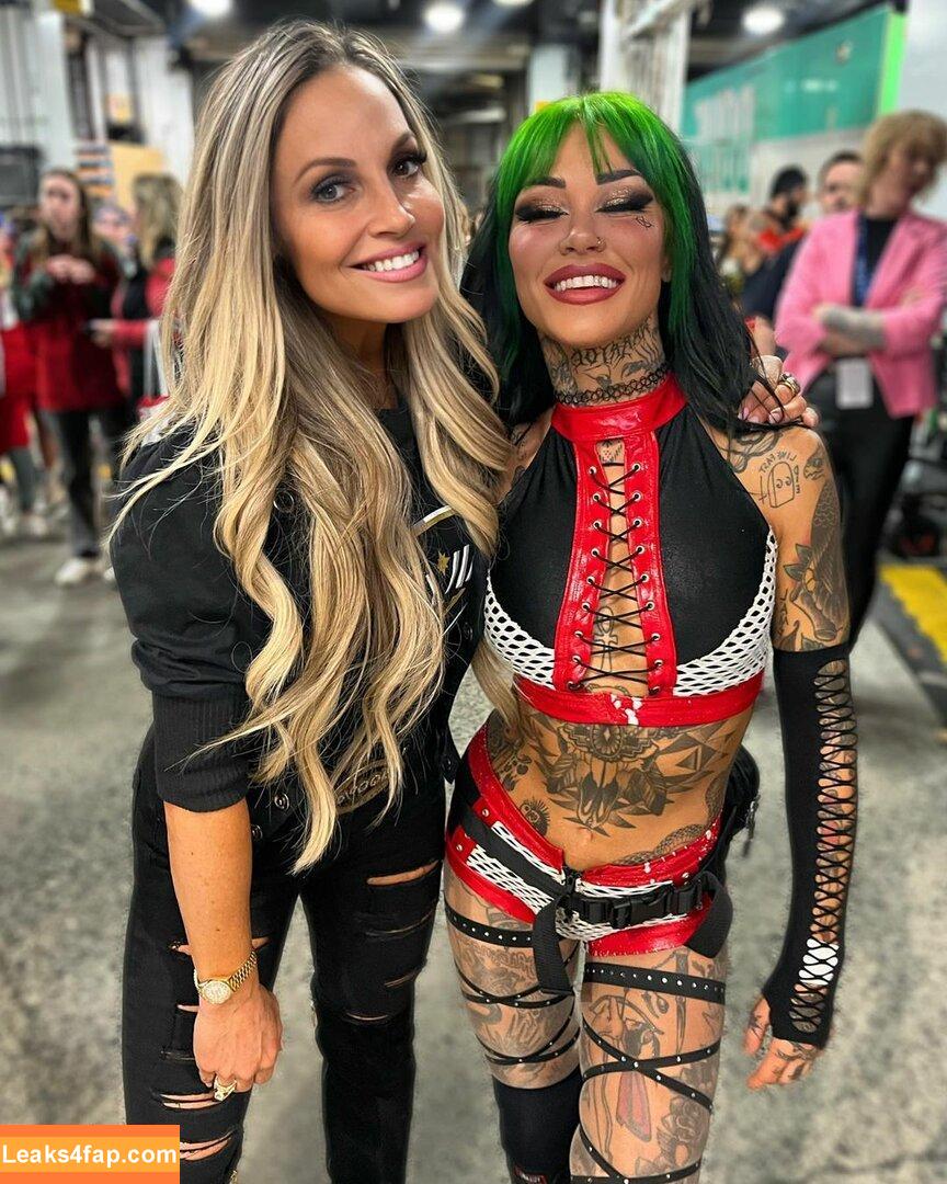 Trish Stratus / trishstratuscom leaked photo photo #0428