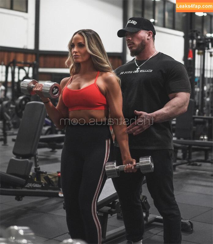 Trish Stratus / trishstratuscom слитое фото фото #0493