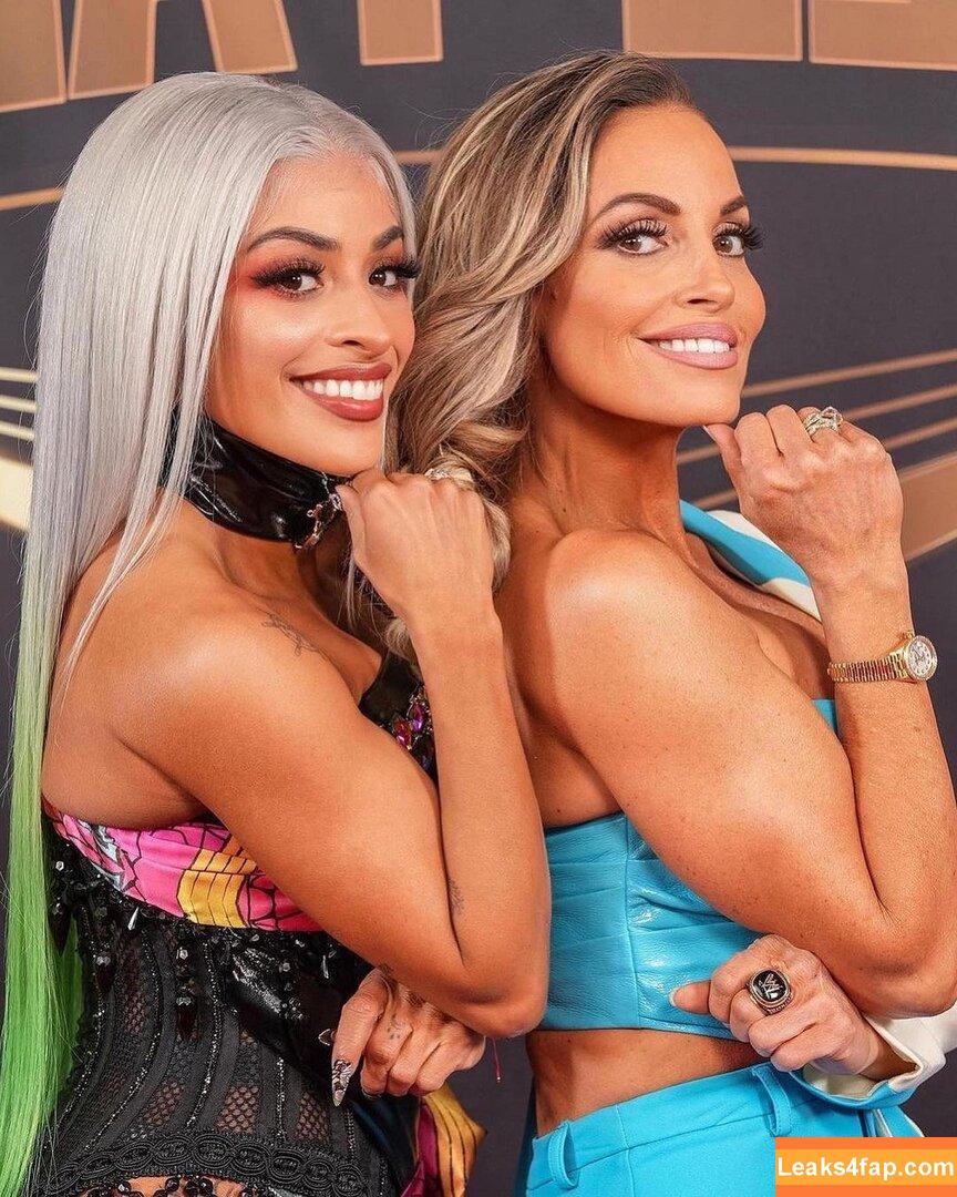 Trish Stratus / trishstratuscom leaked photo photo #0534