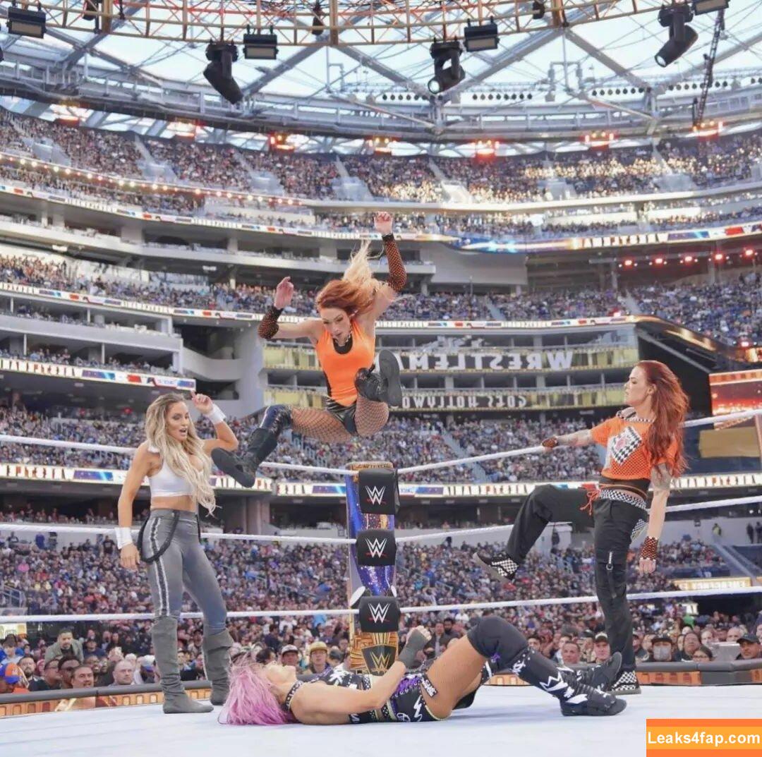 Trish Stratus / trishstratuscom leaked photo photo #0541