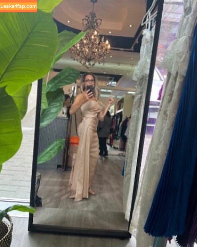 Trish Stratus / trishstratuscom leaked photo photo #0568